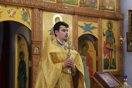 Настоящий священник всегда помнит, что все почести не ему принадлежат, а Господу
