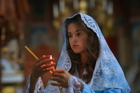 Не вставай на колени В.Дробыш, А.Иванов, В.Дудко, Н.Косимцева, С.Пьеха) исполняет М. Панюкова