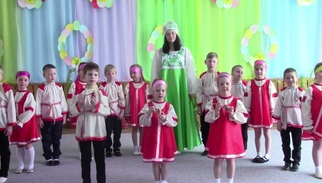 Пасхальная зарисовка Крашу я яичко (детсад №14 с. Спасское, Новомосковский р-н, Тульская обл.)