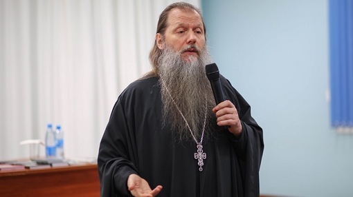 Протоиерей Артемий Владимиров: «Мы призваны к тому, чтобы будни другого человека превращать в праздник»